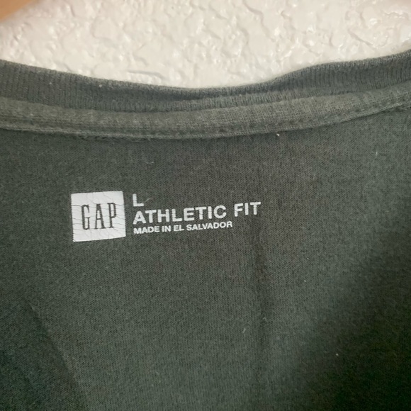 Gap | Green athletic fit long sleeve crewneck tee size large - Picture 3 of 7